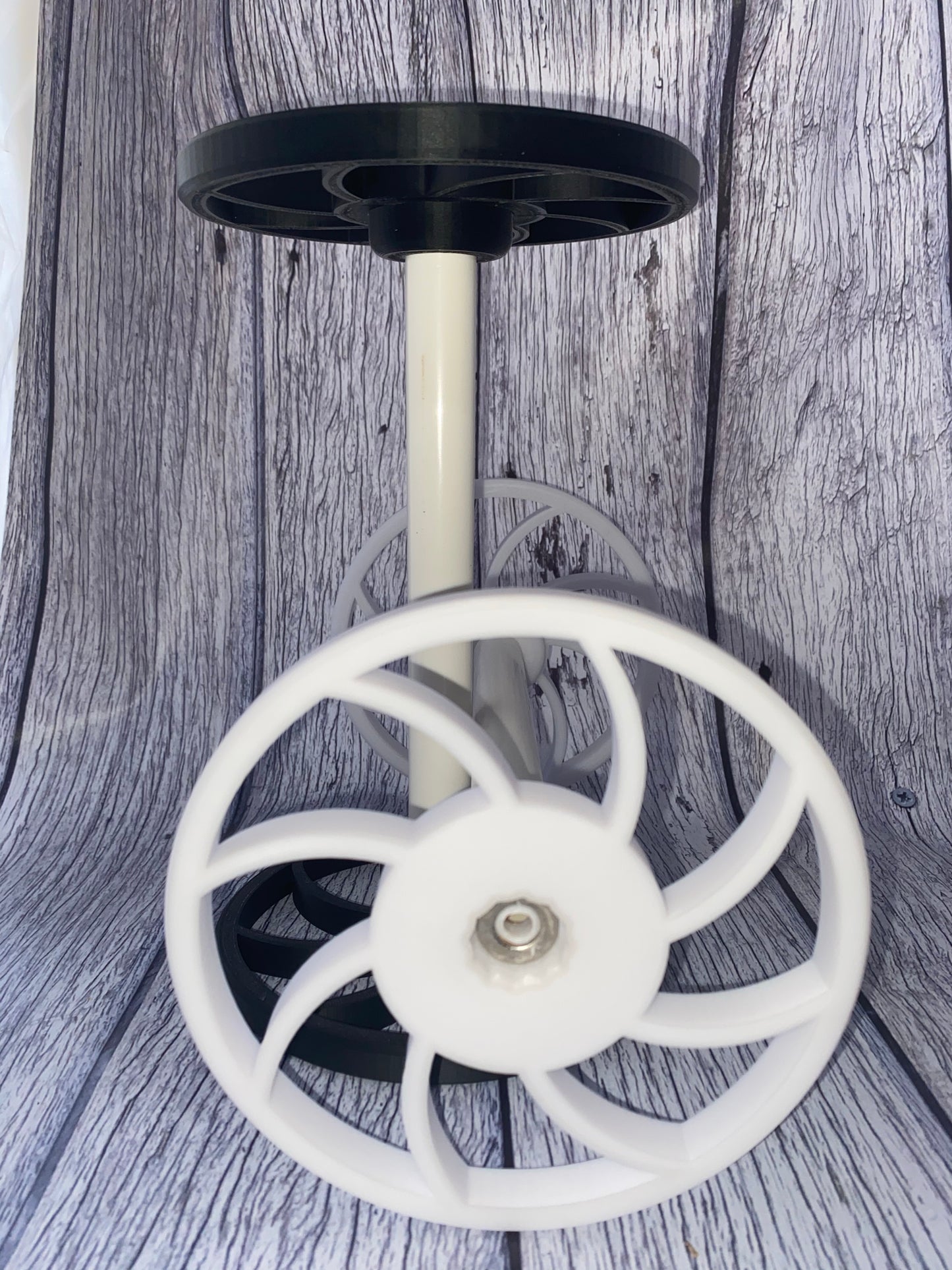Spinolution 32oz bobbin with metal washer